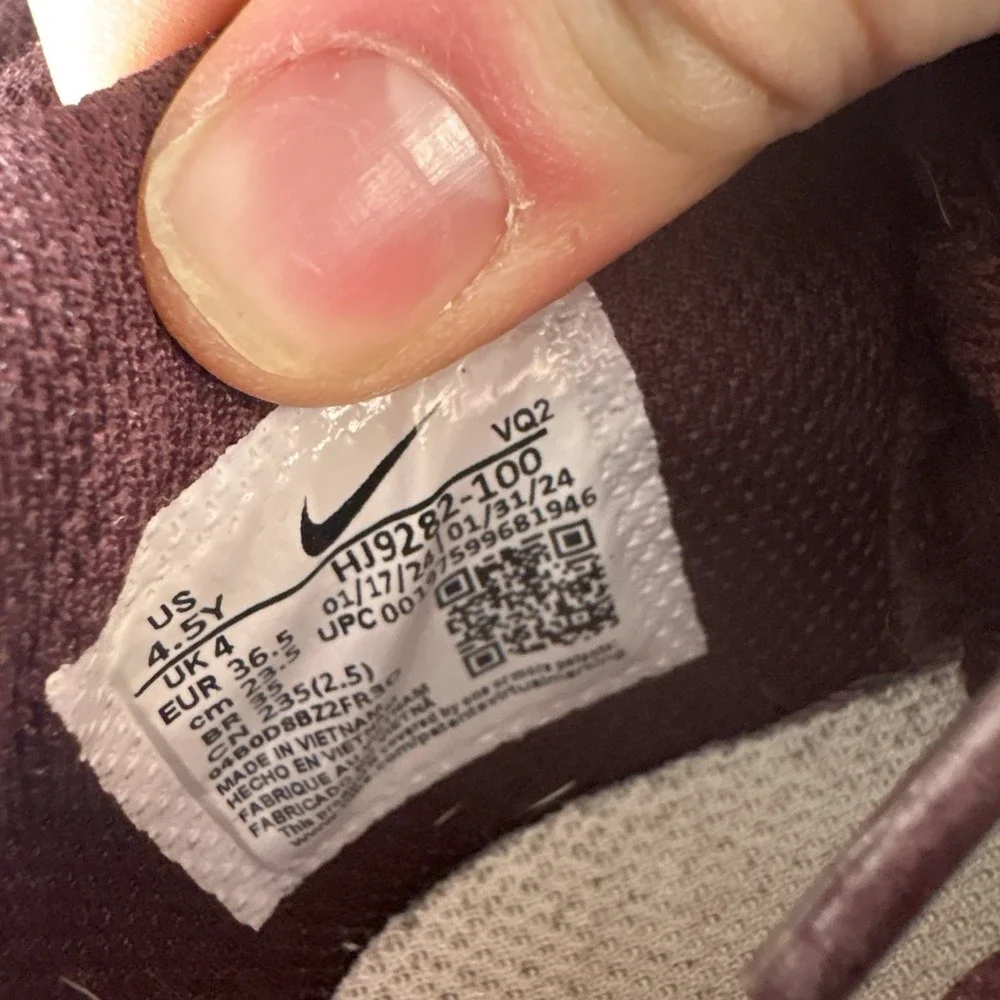 nike dunk low kids youth size 4.5 Y shoes maroon comfort athletic sneakers
